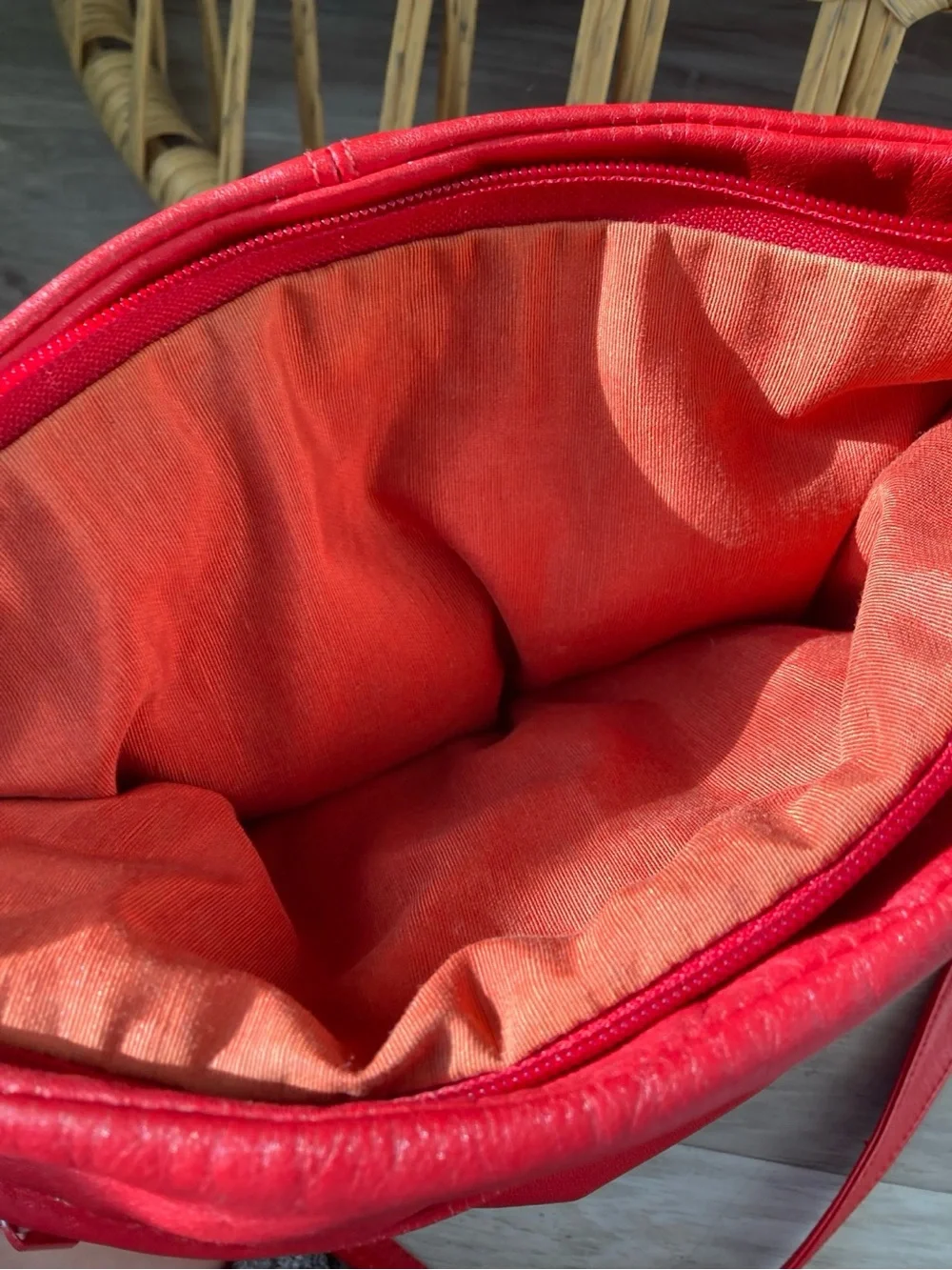 Rare 1970s Etra Red Leather Bucket Bag Crossbody Vintage Purse